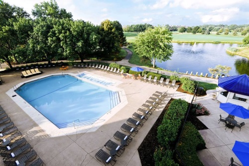 Hilton Chicago Oak Brook Hills Resort zwembad